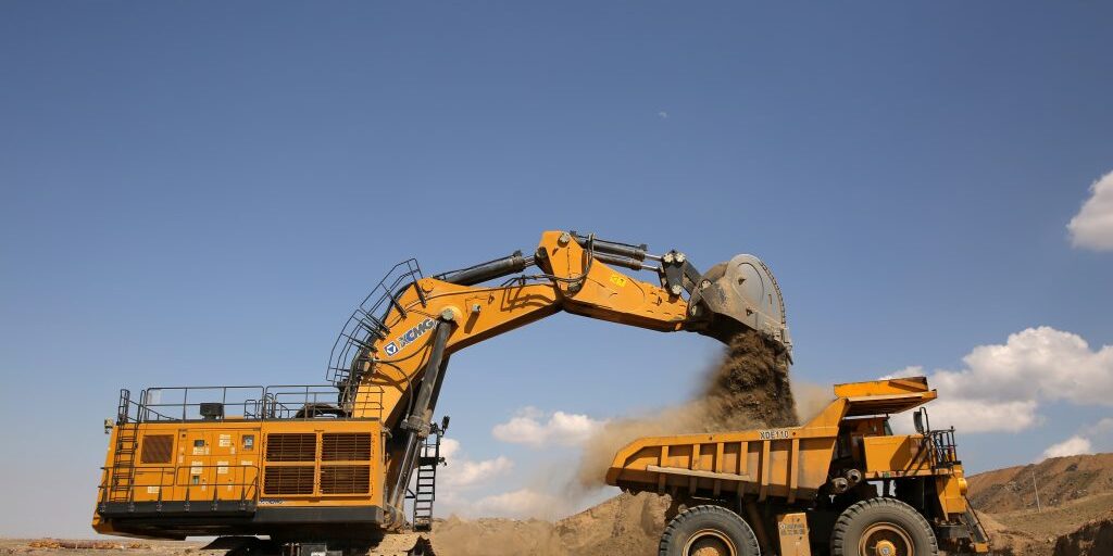 dump-truck-1024x512